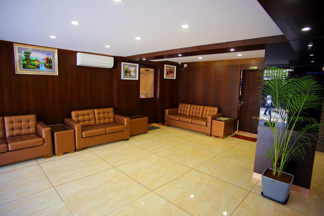 The Lounge Business Hotel Bangalore Eksteriør billede